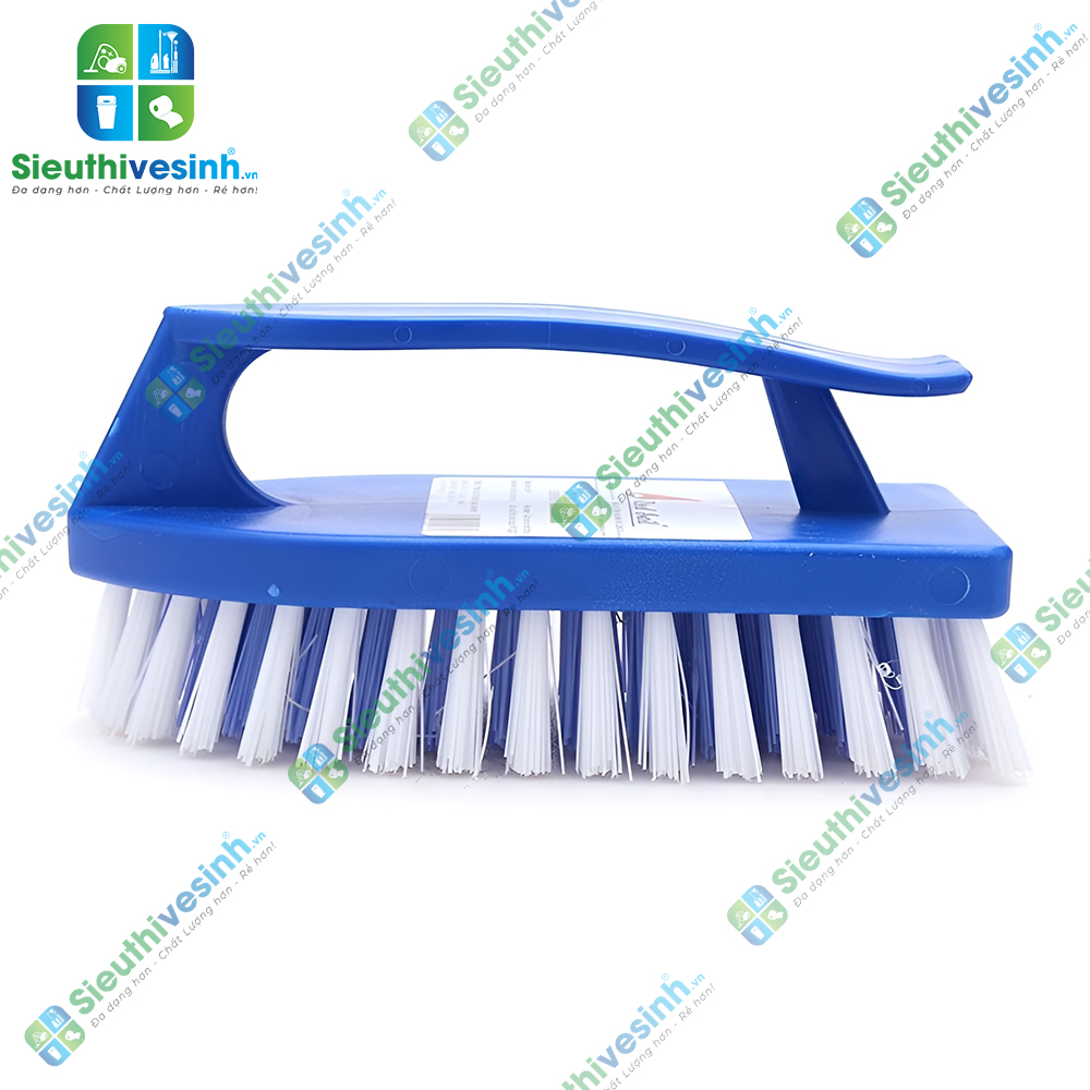 Bàn chải chà sàn có tay cầm bằng nhựa